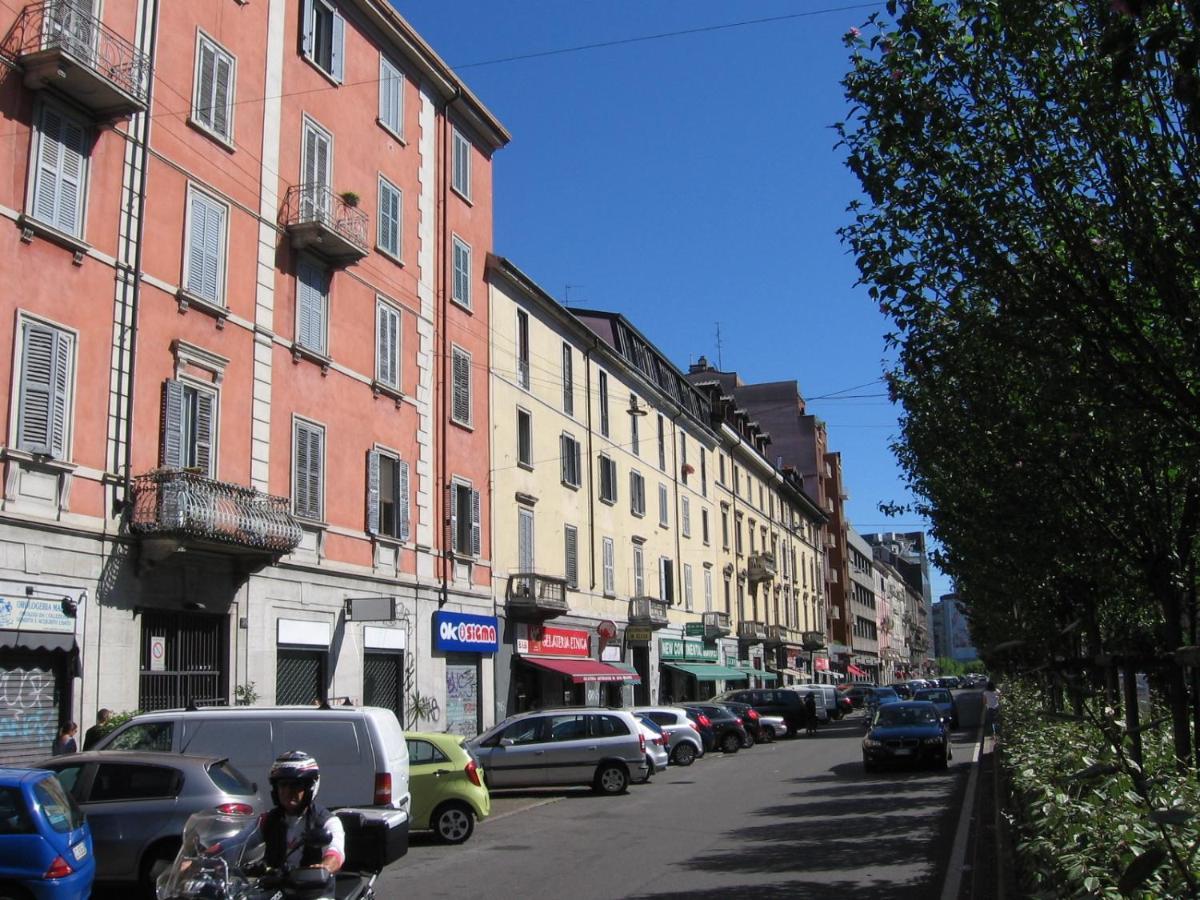 M1 Loreto Holiday Home Milan Bagian luar foto
